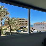 Modern 3 Bedroom Situated In Luxury Beachfront Gated Community Daire *