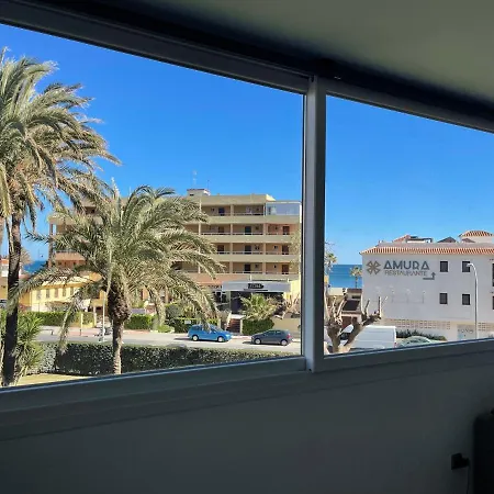 Modern 3 Bedroom Situated In Luxury Beachfront Gated Community Apartment *