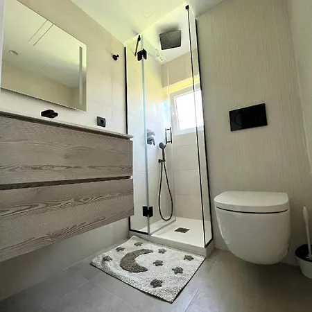 Apartament Modern 3 Bedroom Situated In Luxury Beachfront Gated Community
