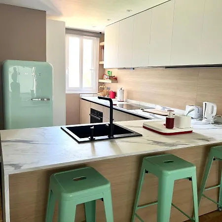 Modern 3 Bedroom Situated In Luxury Beachfront Gated Community Apartament