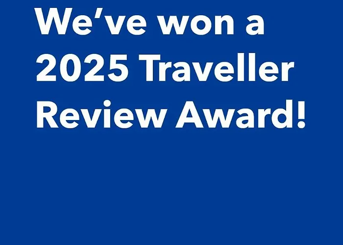 Modern 3 Bedroom Situated In Luxury Beachfront Gated Community Appartement *