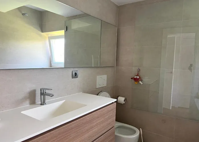 Modern 3 Bedroom Situated In Luxury Beachfront Gated Community Apartamento *