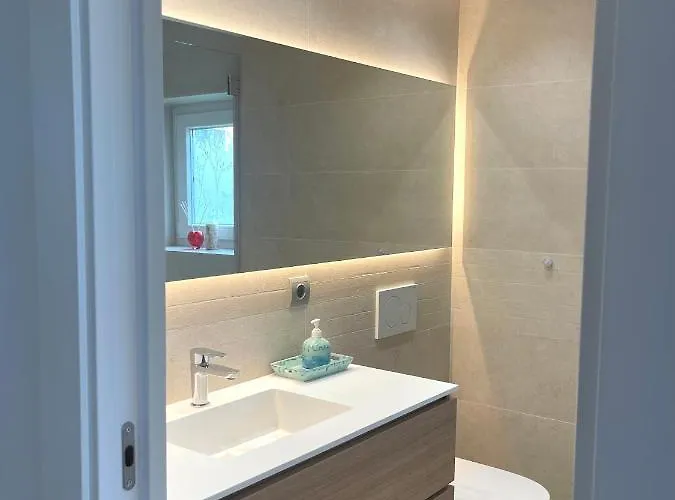 Modern 3 Bedroom Situated In Luxury Beachfront Gated Community *