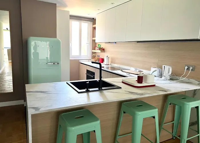 Modern 3 Bedroom Situated In Luxury Beachfront Gated Community Apartment