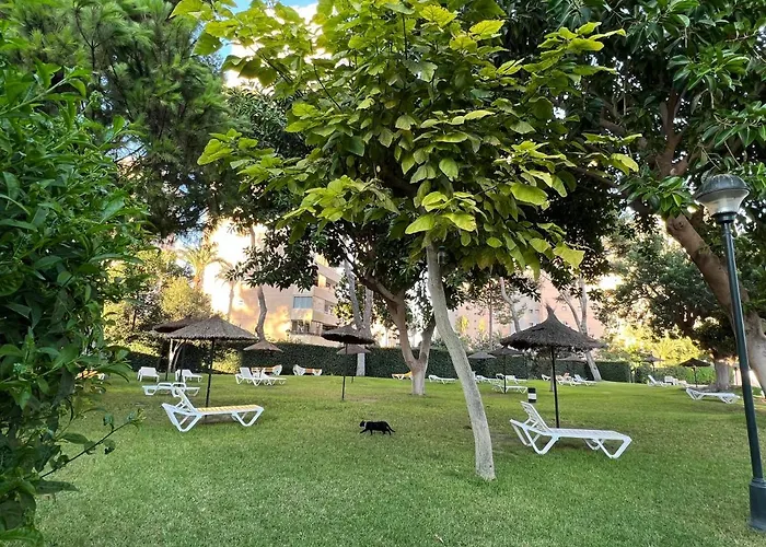 Modern 3 Bedroom Situated In Luxury Beachfront Gated Community Apartment *