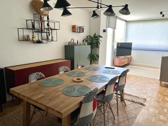 Apartment Modern 3 Bedroom Situated In Luxury Beachfront Gated Community *